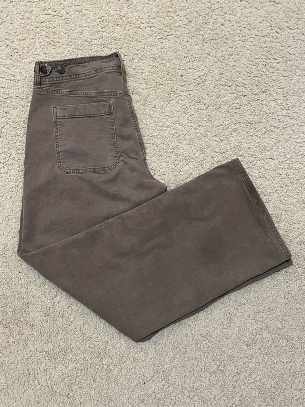 AE Stovepipe Straight Leg Pants in Chocolate Brown